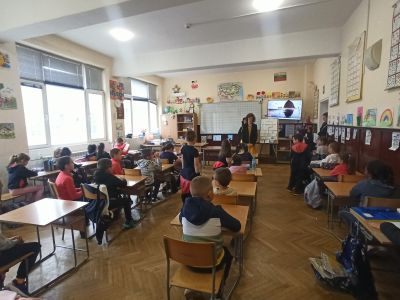 Първи стъпки към училище - вдъхновяваща среща за децата от ДГ "Слънчице" 3