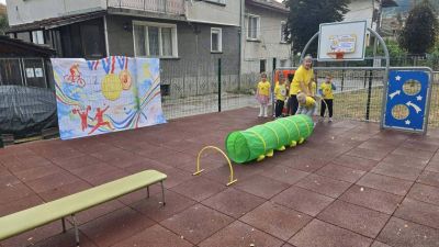 "Играй, движи се, усмихни се" 5