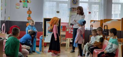 "Вълшебството на чувствата - да бъдем приятели" - открита педагогическа ситуация в четвърта група "Усмивка" 5