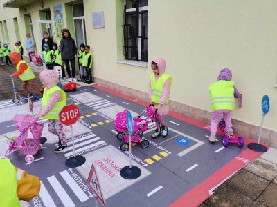 Правилата знаем - ДГ Слънчице - Етрополе