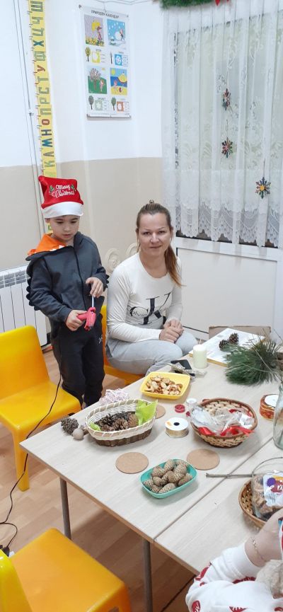 Коледни работилници в ДГ "Слънчице" - ДГ Слънчице - Етрополе