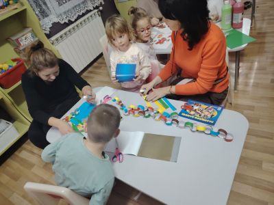 Коледни работилници в ДГ "Слънчице" - ДГ Слънчице - Етрополе